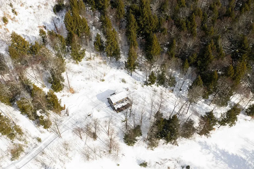 33 Barber Lane Hartland VT 05048