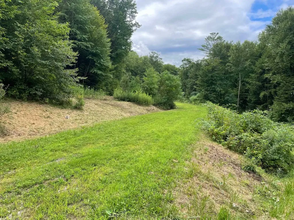 33 Barber Lane Hartland VT 05048