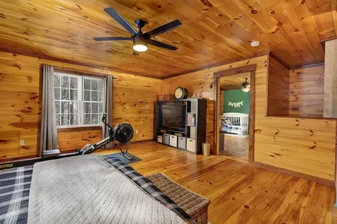 33 Barber Lane Hartland VT 05048