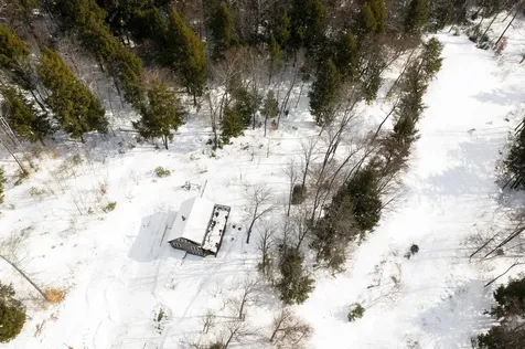 33 Barber Lane Hartland VT 05048