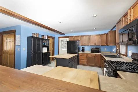 33 Barber Lane Hartland VT 05048