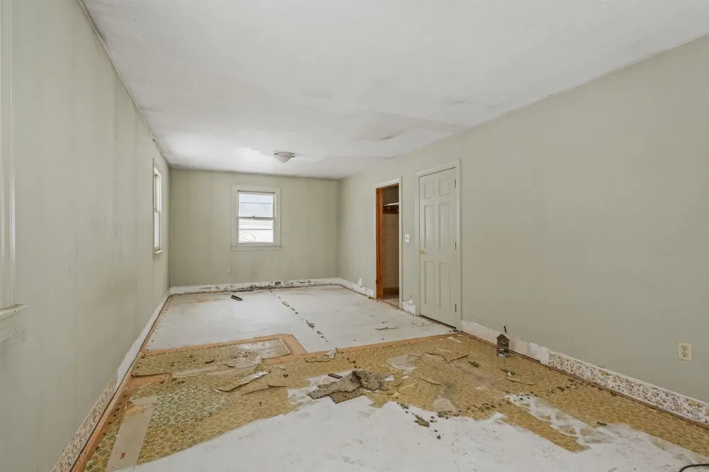 37 March Road Sanbornton NH 03269