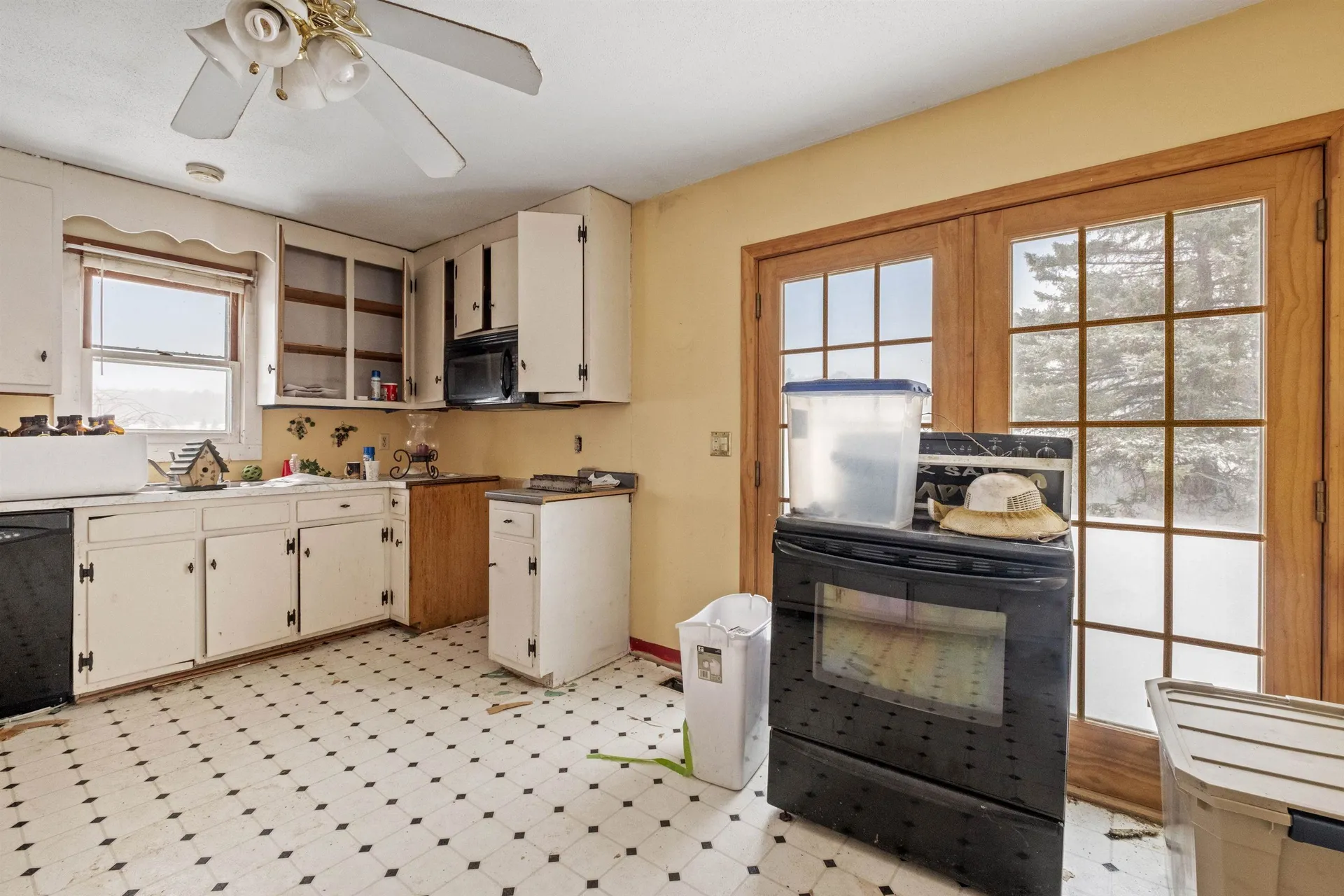 37 March Road Sanbornton NH 03269