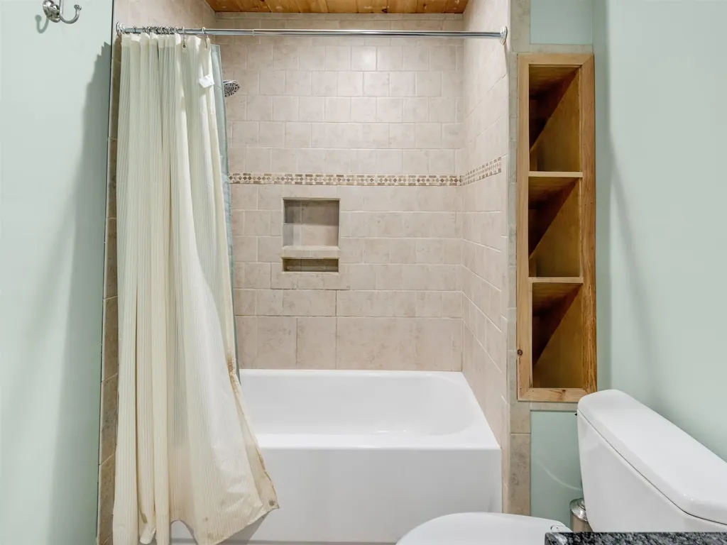 5610 Vt Route 4 Mendon VT 05701