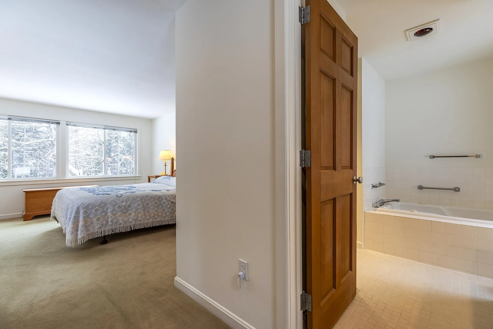 573 Middletown Road Londonderry VT 05148