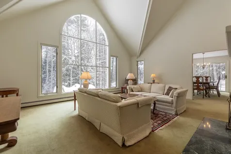 573 Middletown Road Londonderry VT 05148