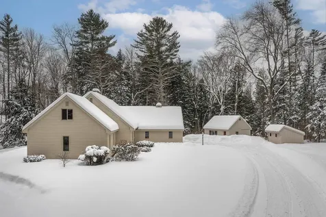 573 Middletown Road Londonderry VT 05148