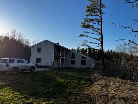 133 Stratham Heights Road Stratham NH 03885