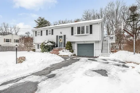 22 Mulberry Road Salem NH 03079