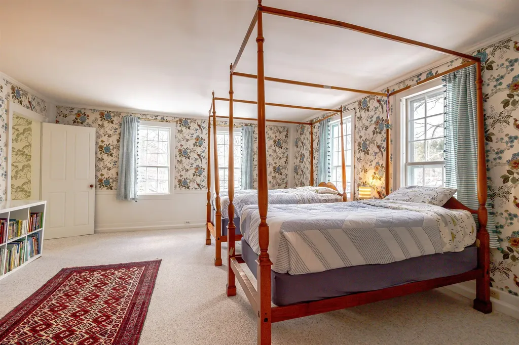 340 Main Street Hopkinton NH 03229