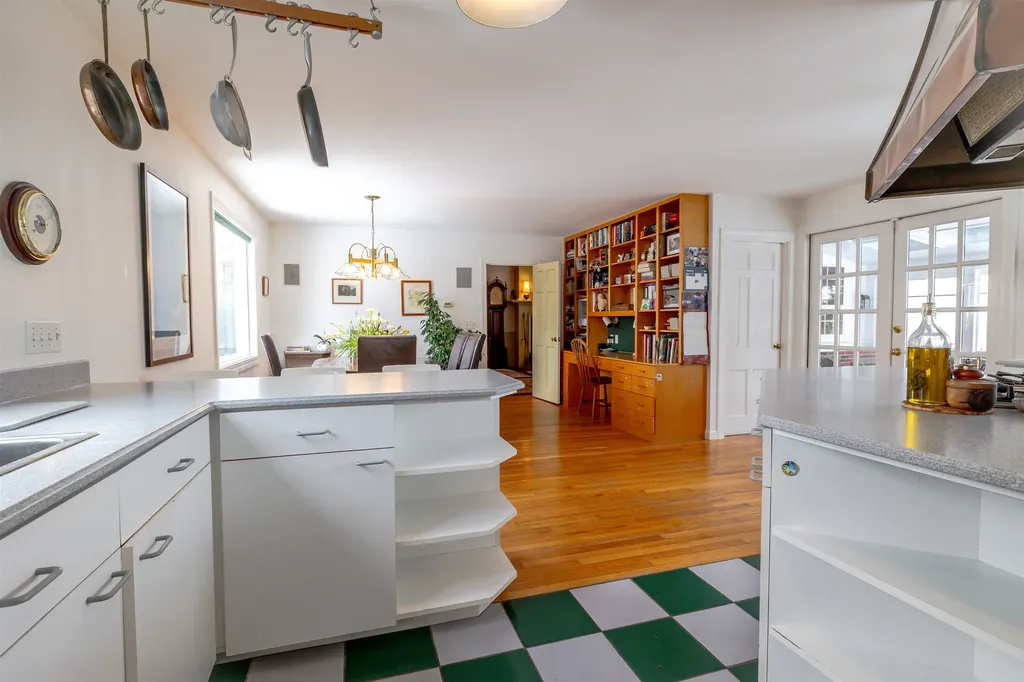 340 Main Street Hopkinton NH 03229