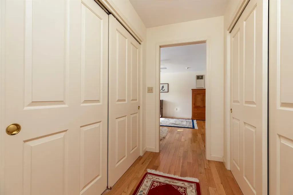 1610 Cape Moonshine Road Piermont NH 03779