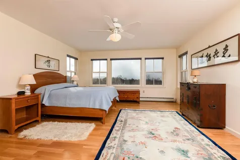 1610 Cape Moonshine Road Piermont NH 03779