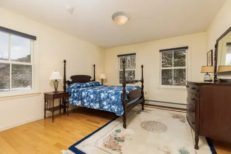 1610 Cape Moonshine Road Piermont NH 03779