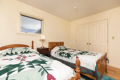 1610 Cape Moonshine Road Piermont NH 03779