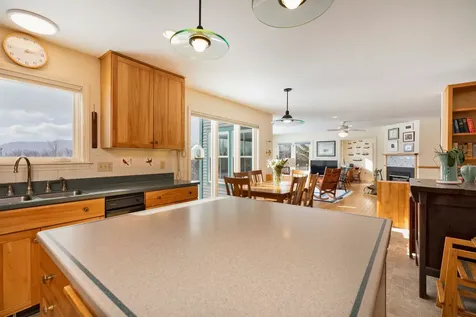 1610 Cape Moonshine Road Piermont NH 03779