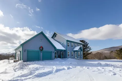 1610 Cape Moonshine Road Piermont NH 03779