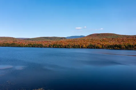 1610 Cape Moonshine Road Piermont NH 03779