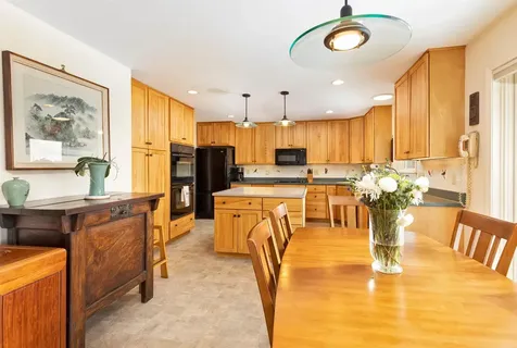 1610 Cape Moonshine Road Piermont NH 03779