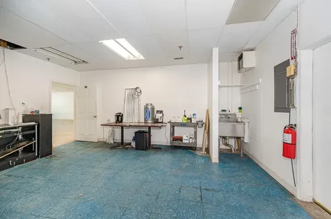 295 Daniel Webster Highway Nashua NH 03060