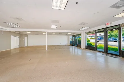 295 Daniel Webster Highway Nashua NH 03060