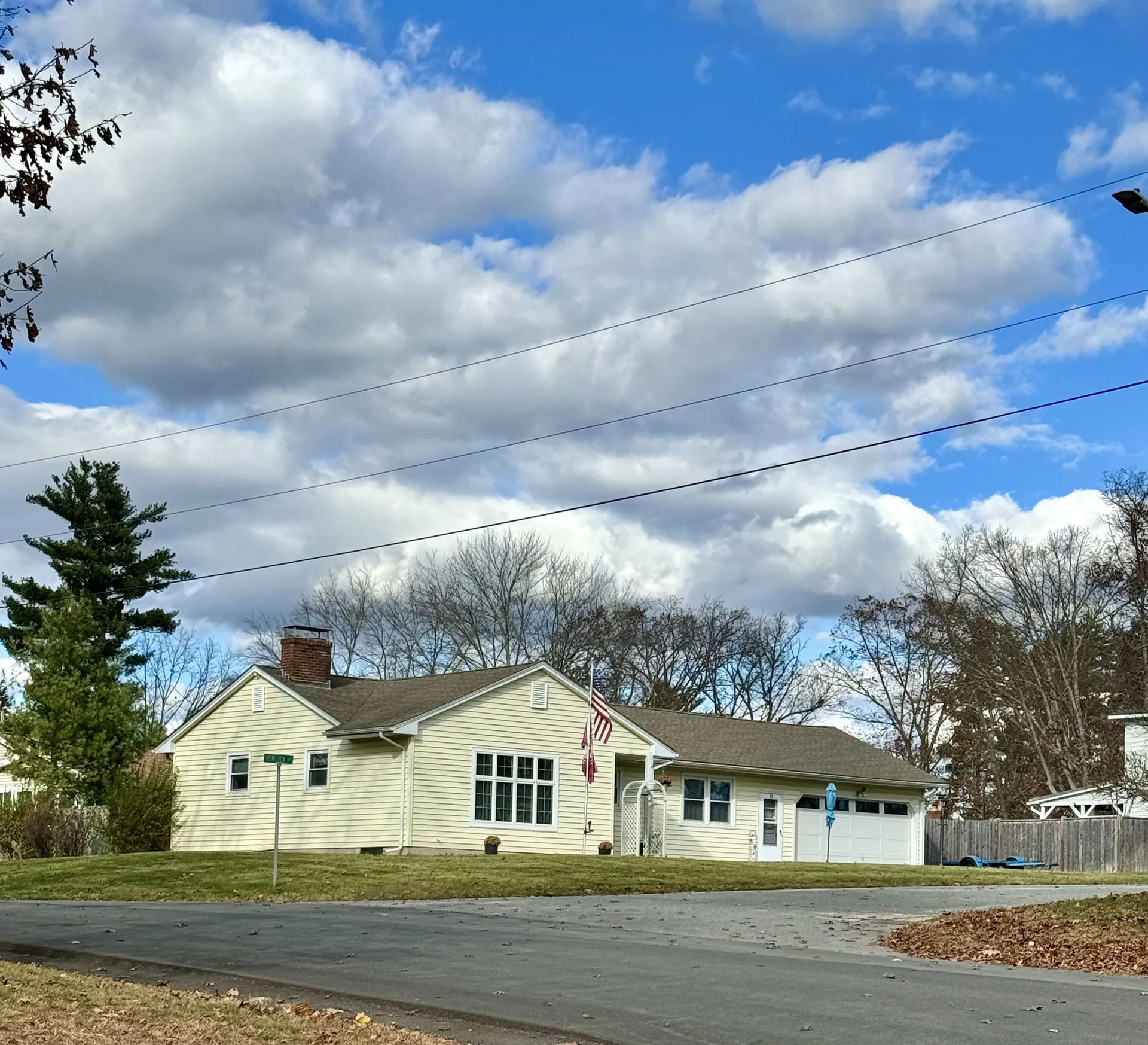 19 Hemlock Street Hudson NH 03051