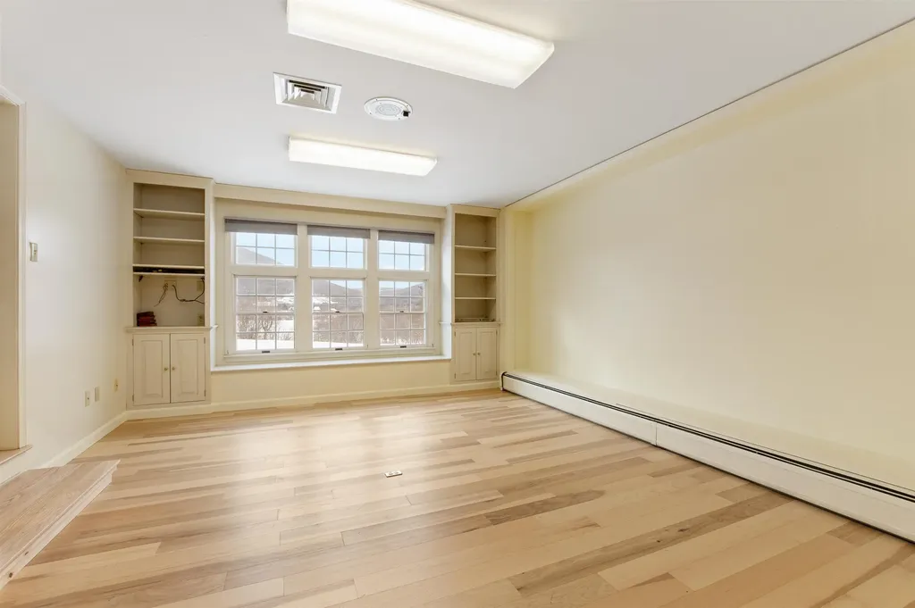 251 Main Street Colebrook NH 03576