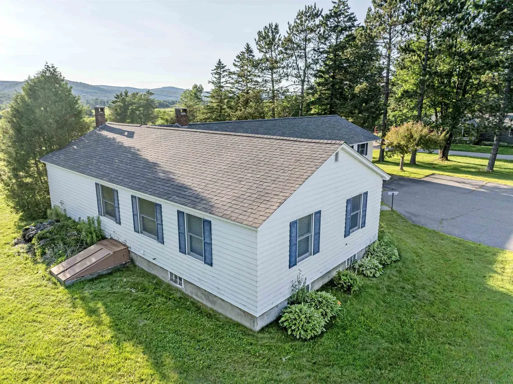 251 Main Street Colebrook NH 03576