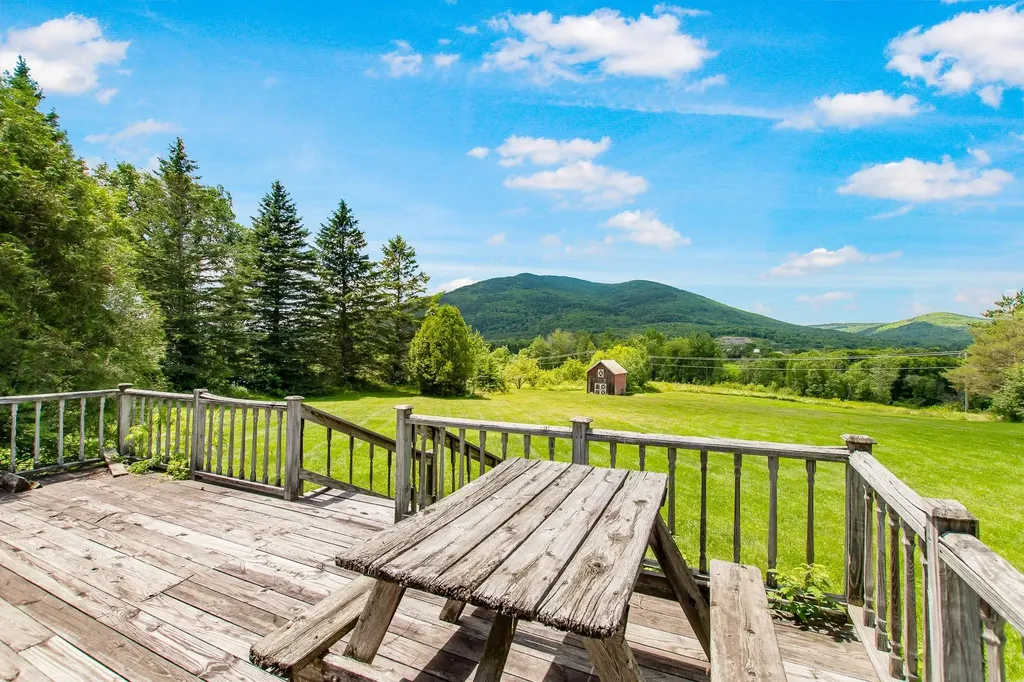 251 Main Street Colebrook NH 03576