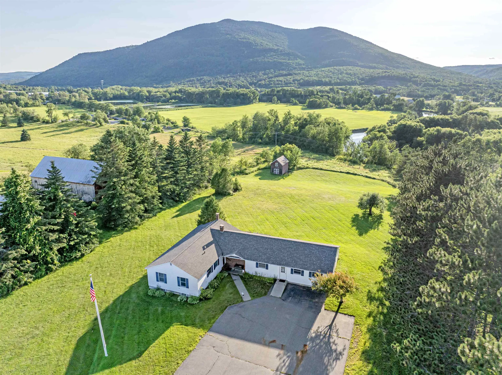 251 Main Street Colebrook NH 03576