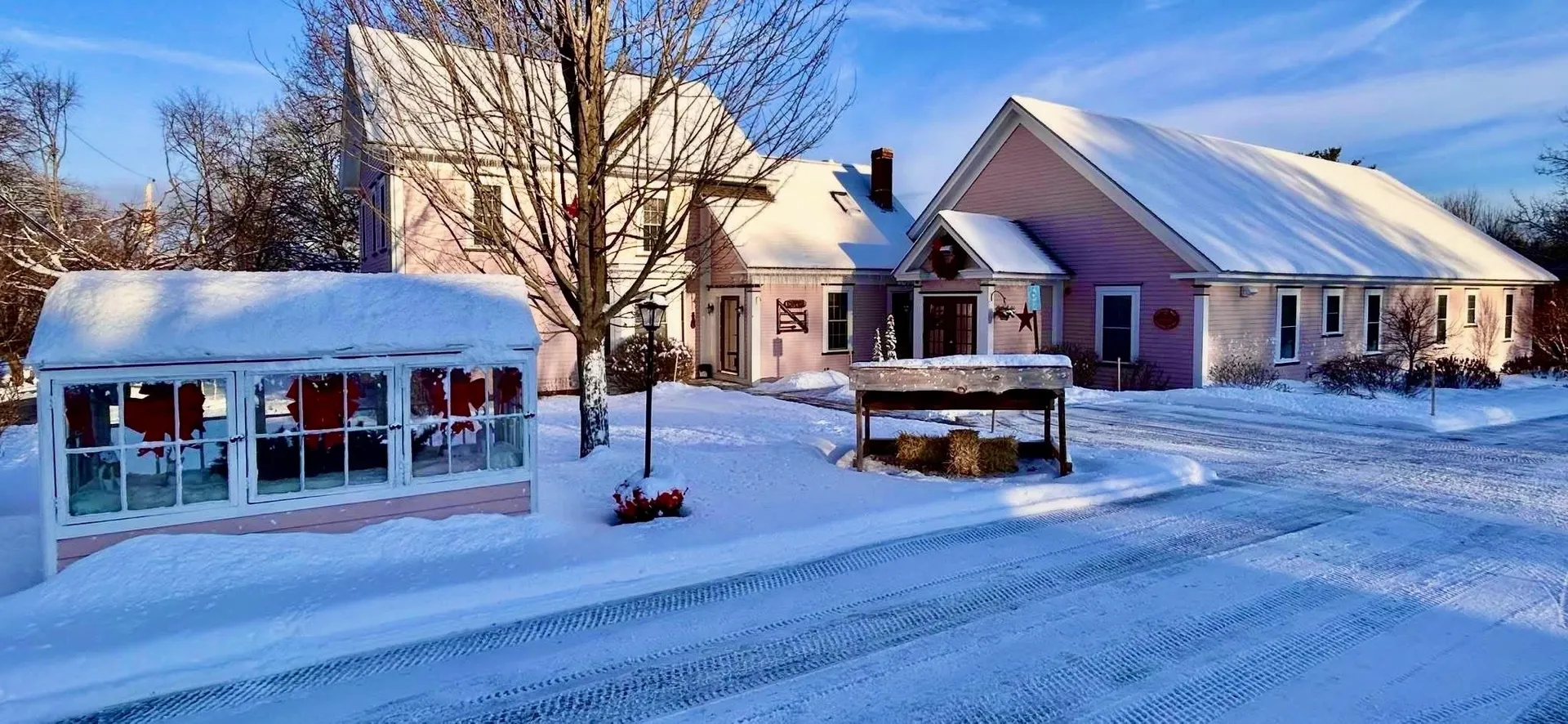 10 Berry Avenue Pittsfield NH 03263