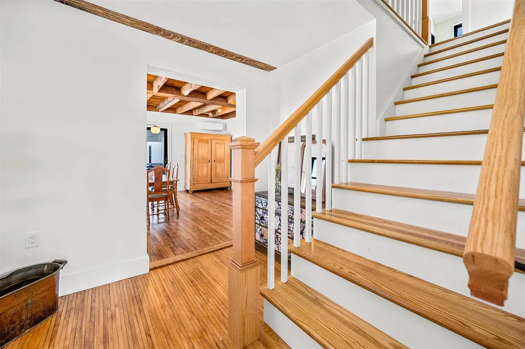 1234 Pucker Street Stowe VT 05672