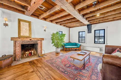 1234 Pucker Street Stowe VT 05672