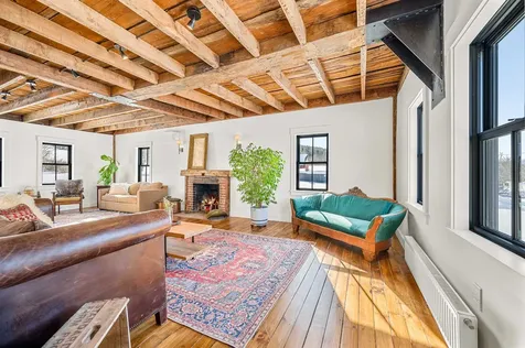 1234 Pucker Street Stowe VT 05672