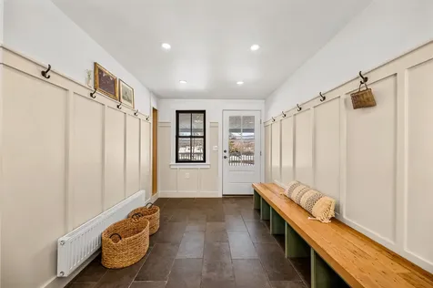 1234 Pucker Street Stowe VT 05672