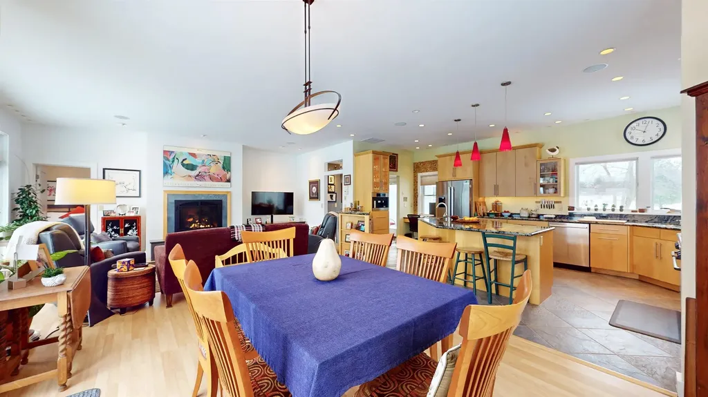 606 Dog Team Road New Haven VT 05472