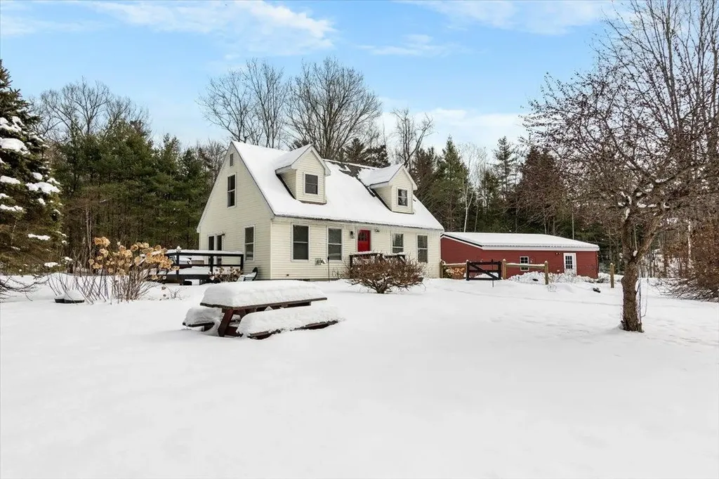 102 Mccormick Lane Sunderland VT 05250