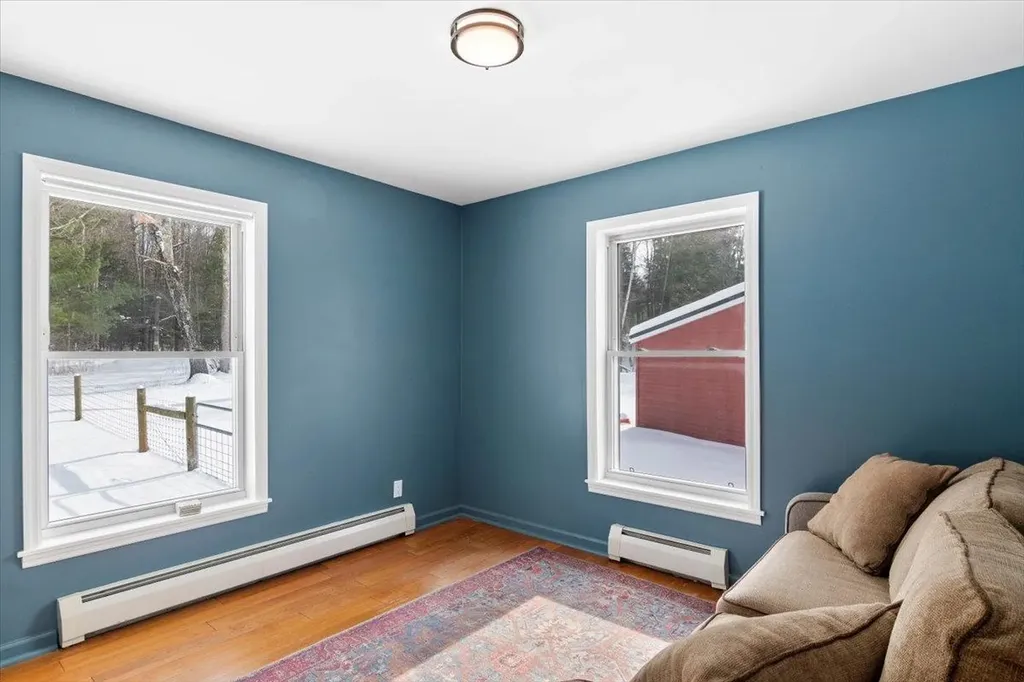 102 Mccormick Lane Sunderland VT 05250