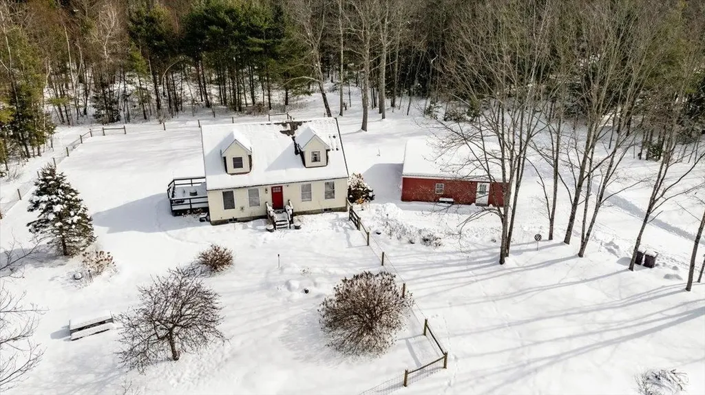 102 Mccormick Lane Sunderland VT 05250