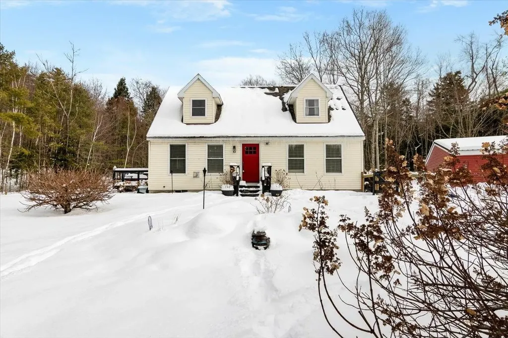 102 Mccormick Lane Sunderland VT 05250