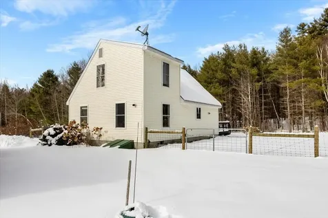 102 Mccormick Lane Sunderland VT 05250