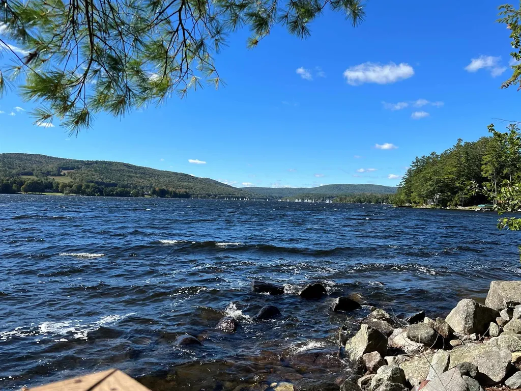 282 Shaker Boulevard Enfield NH 03748