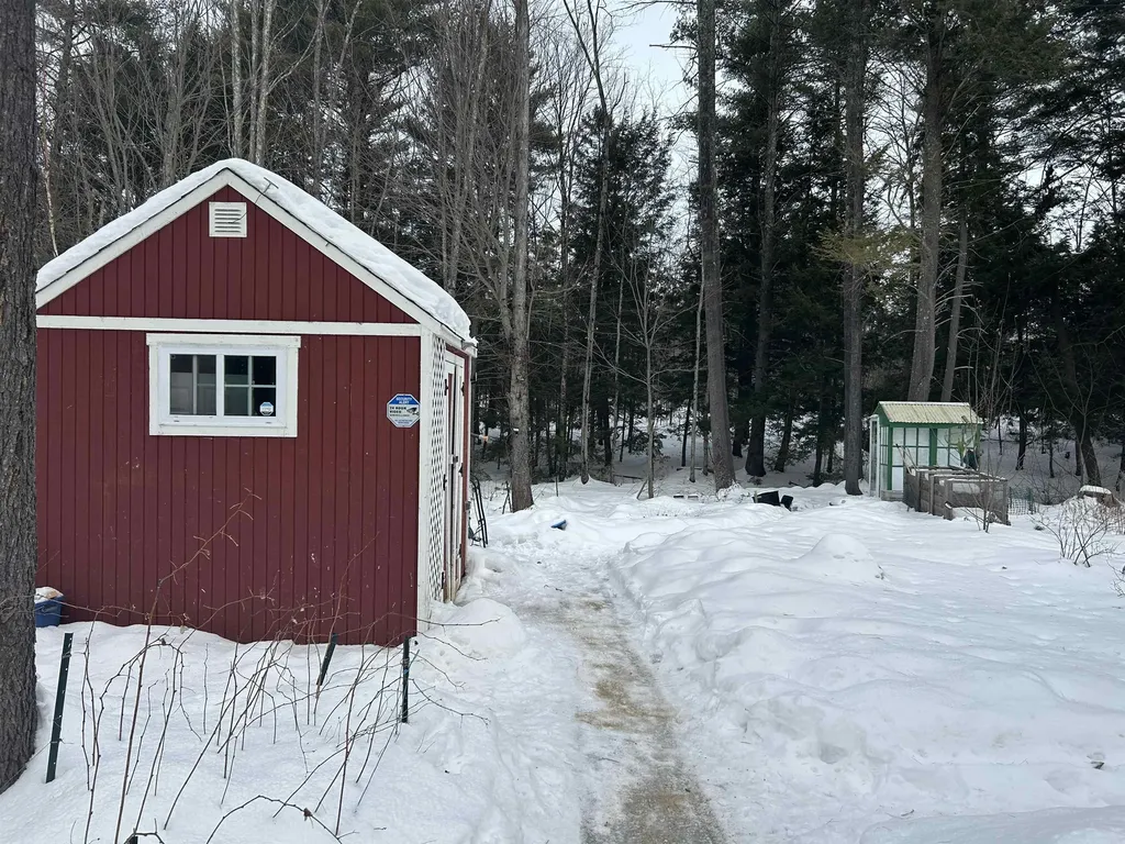 34 Moose Lane Rochester NH 03867