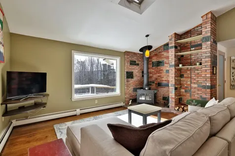 192 Cream Hill Road Mendon VT 05701