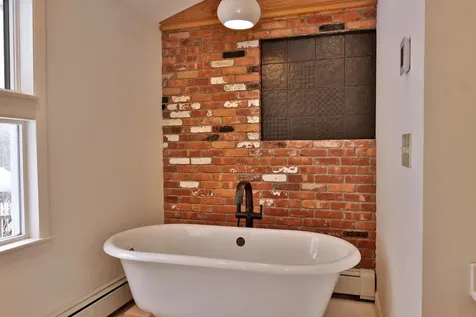 192 Cream Hill Road Mendon VT 05701