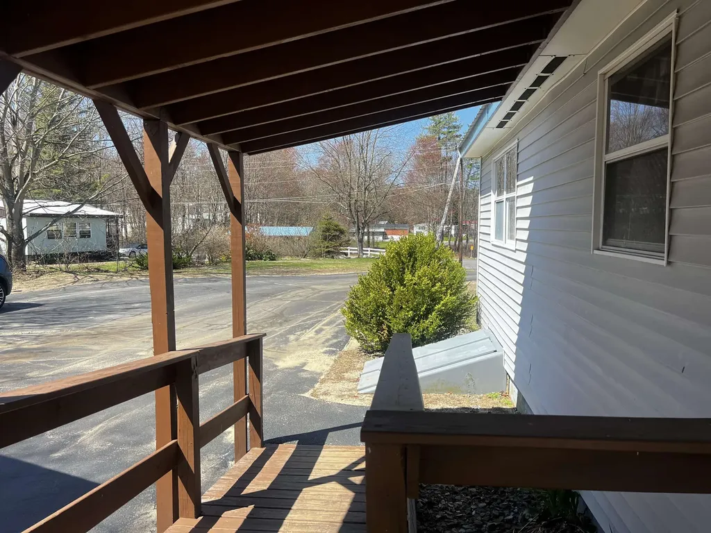 13 Eastview Road Swanzey NH 03446