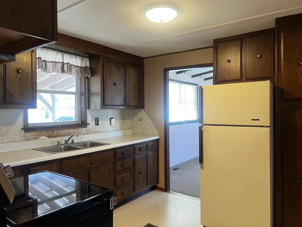 13 Eastview Road Swanzey NH 03446