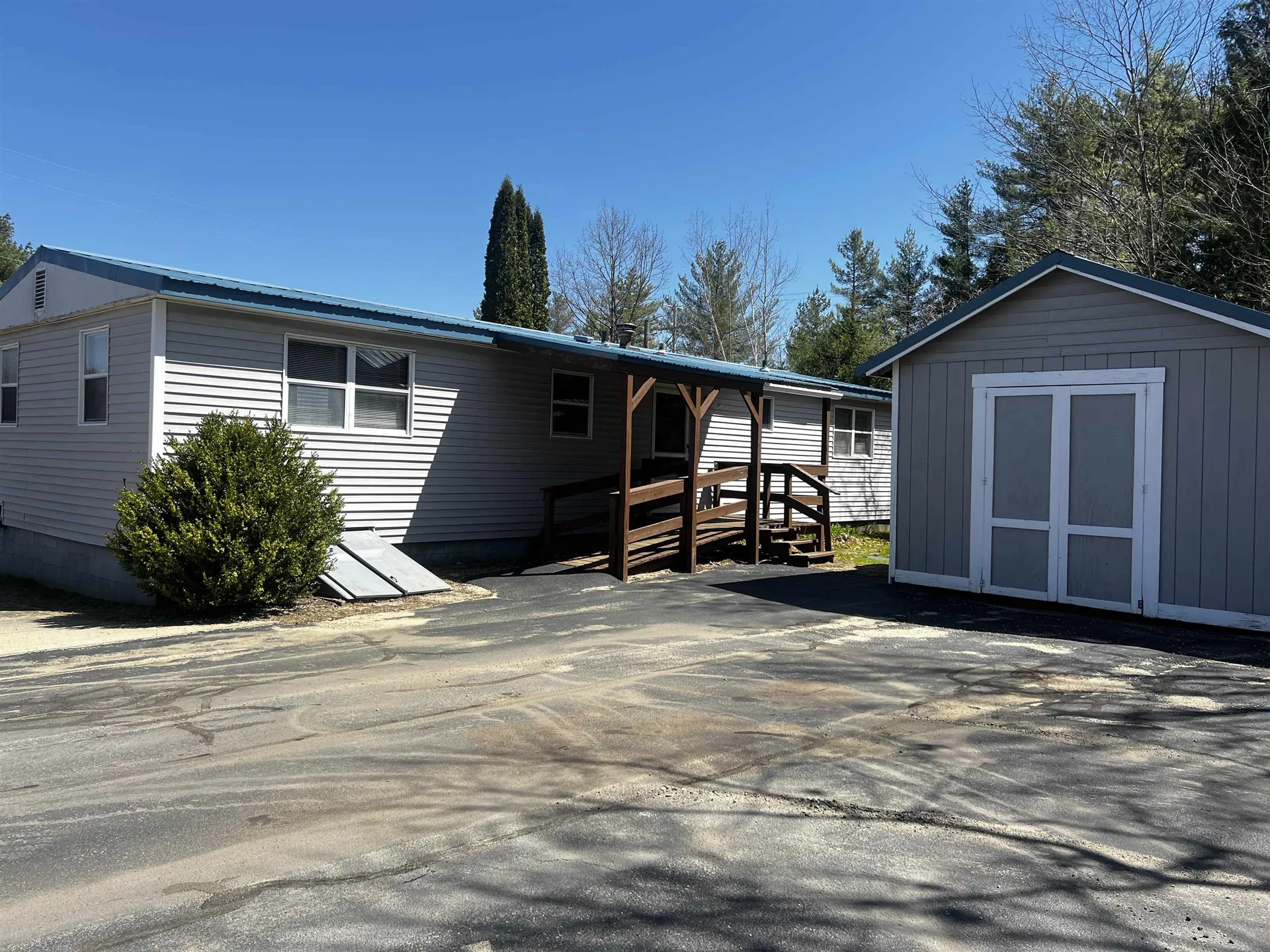 13 Eastview Road Swanzey NH 03446