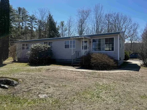 13 Eastview Road Swanzey NH 03446