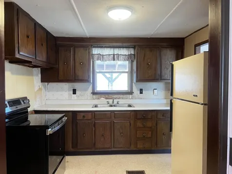 13 Eastview Road Swanzey NH 03446